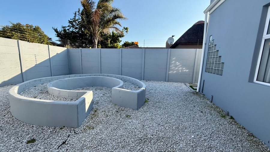 To Let 3 Bedroom Property for Rent in Parklands Western Cape